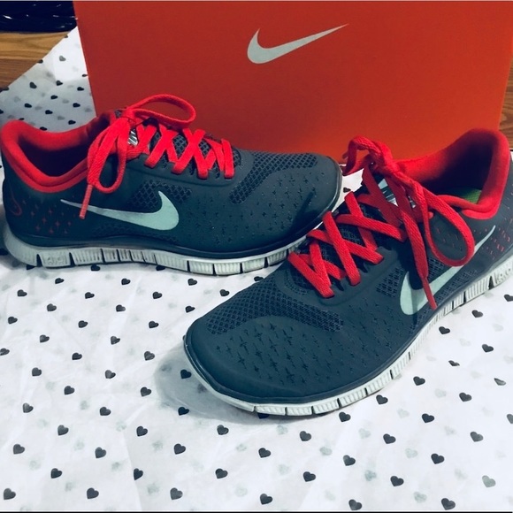 Nike Free 4.0 V2 Women’s Sz 5.5 - Picture 2 of 7